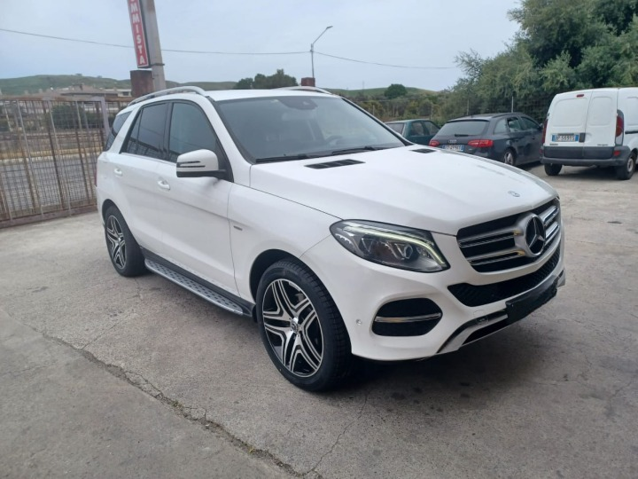 ART. 0195  PEDANE  LATERALI MERCEDES GLE SUV W166 2015-2018