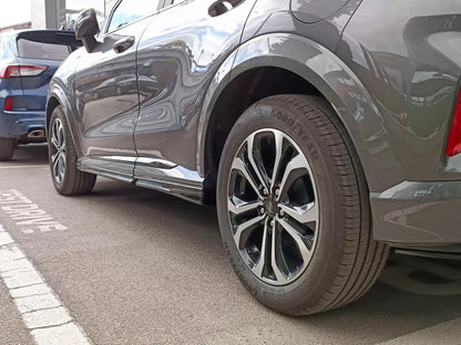 MINIGONNE ADATTO PER FORD PUMA ST-LINE 2019+ NERO LUCIDO