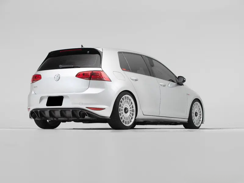 Diffusore adatto solo per VW golf 7 2012-2016 gti gtd da verniciare