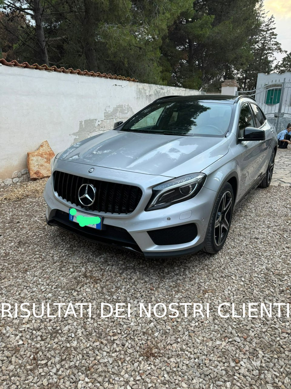 Griglia sportiva nero lucido ADATTO per Mercedes GLA X156 13-16