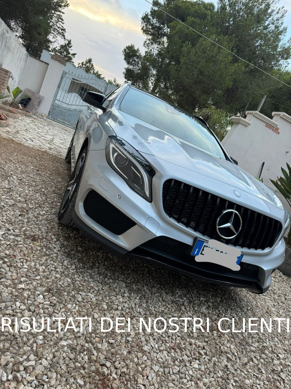 Griglia sportiva nero lucido ADATTO per Mercedes GLA X156 13-16