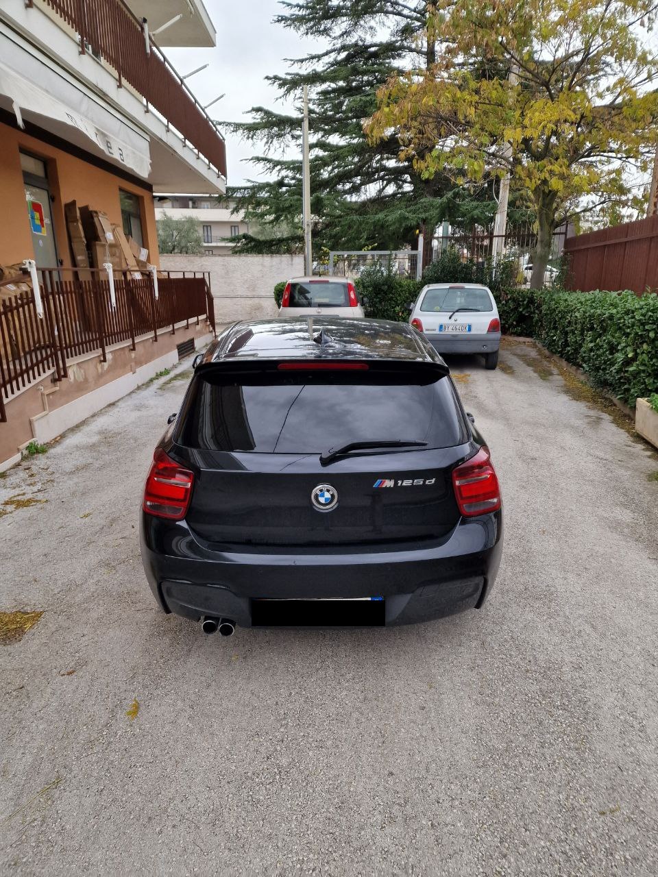 SPOILER POSTERIORE SUL TETTO BMW SERIE 1 F20 F21 2011-2019 NERO LUCIDO