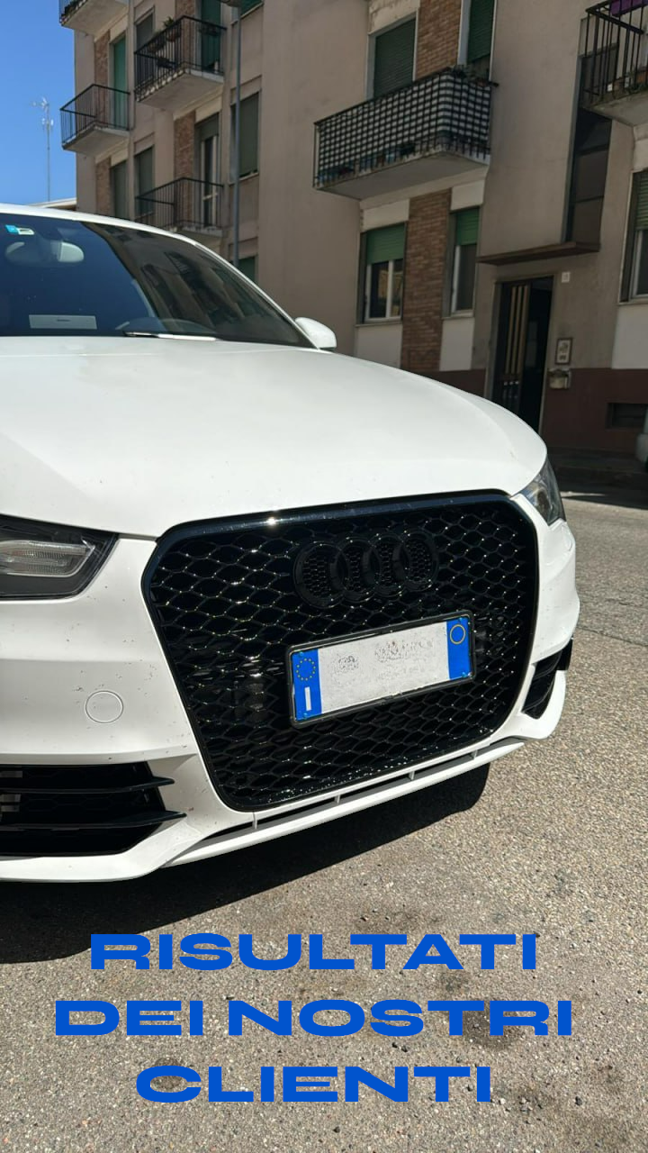 GRIGLIA ADATTA PER AUDI A1 8X 2010-2014 LOOK RS1 NERO LUCIDO