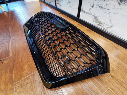 ART. 0945 GRIGLIA AUDI Q5 FY 2017-2020 LOOK RSQ5 QUATTRO NERO LUCIDO