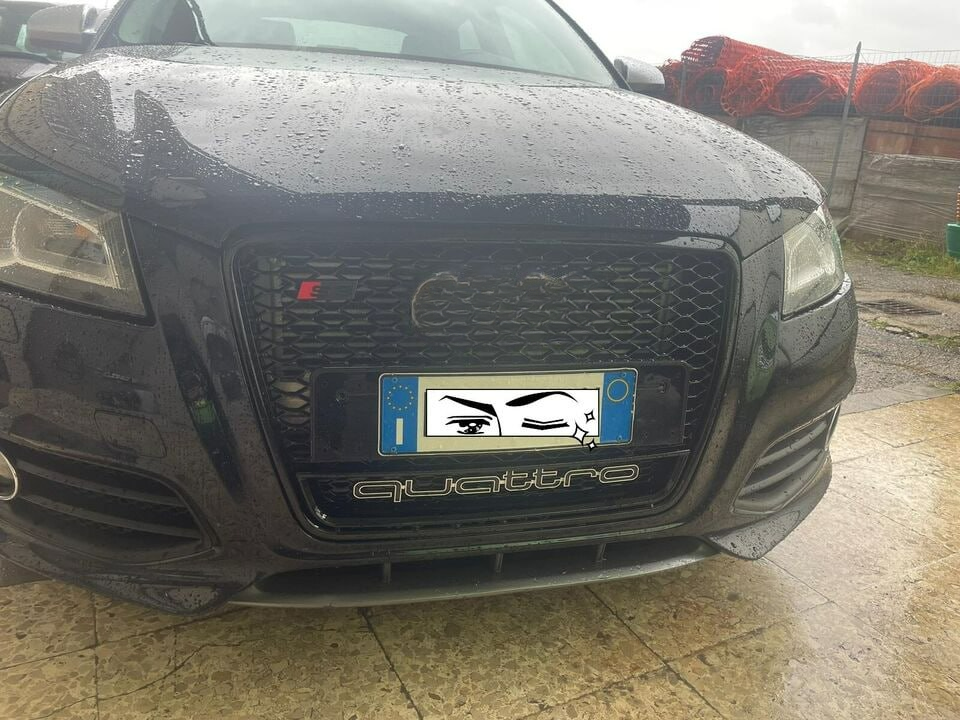 ⭐GRIGLIA PER AUDI A3 8P 2008-2012 LOOK RS3 QUATTRO NERO LUCIDO ⭐