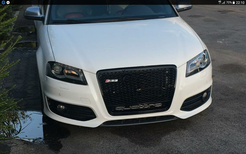 ⭐GRIGLIA PER AUDI A3 8P 2008-2012 LOOK RS3 QUATTRO NERO LUCIDO ⭐