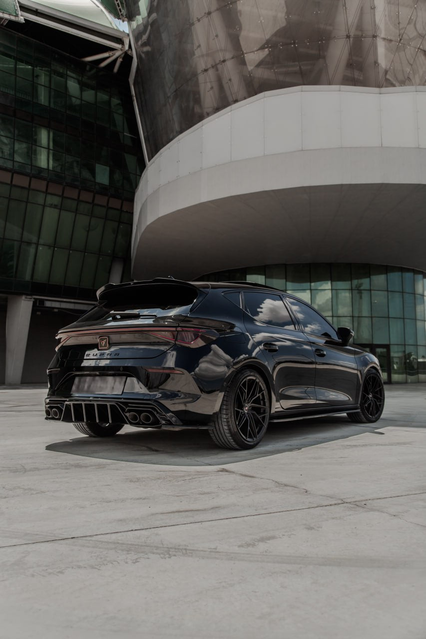 ✨✨2020 Gloss Black Diffuser Suitable for Cupra Leon 2020+✨✨