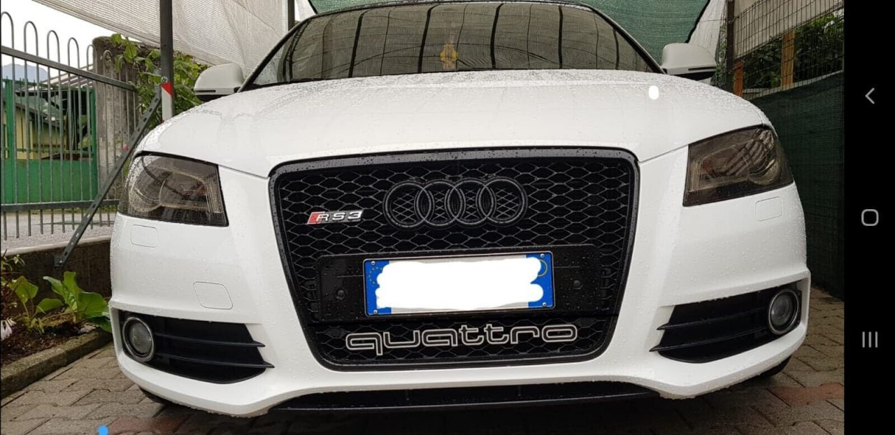 ⭐ART. 1938 GRIGLIA A3 8P 2008-2012 LOOK RS3 QUATTRO NERO LUCIDO⭐