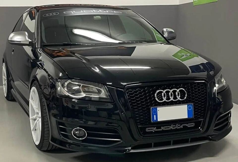 ⭐ART. 1938 GRIGLIA A3 8P 2008-2012 LOOK RS3 QUATTRO NERO LUCIDO⭐