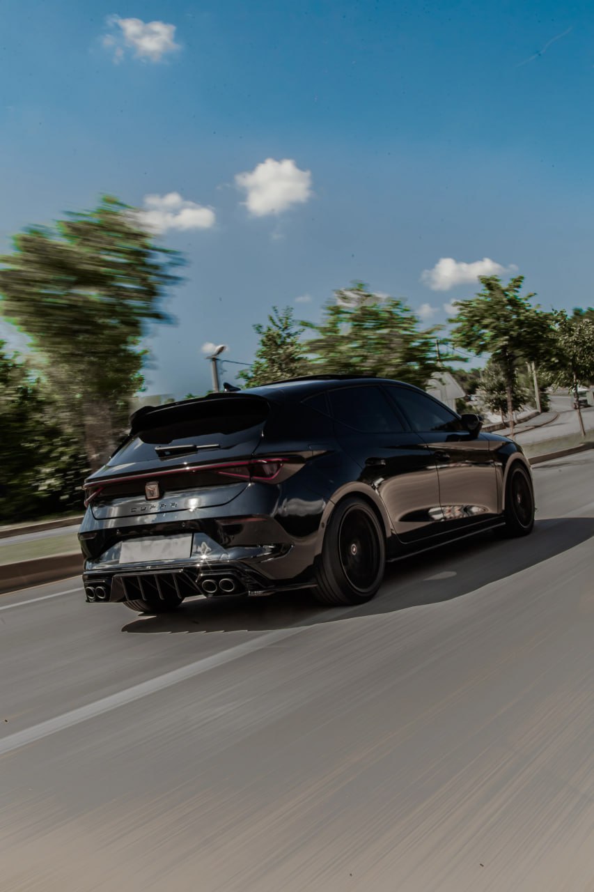 ⭐2020 DIFUSOR APTO PARA CUPRA LEON 2020+ NEGRO BRILLANTE⭐