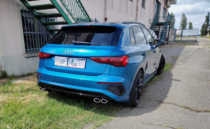 ⭐Paraurti posteriore adatto per A3 8Y hatchback look sline CON  Diffusore⭐