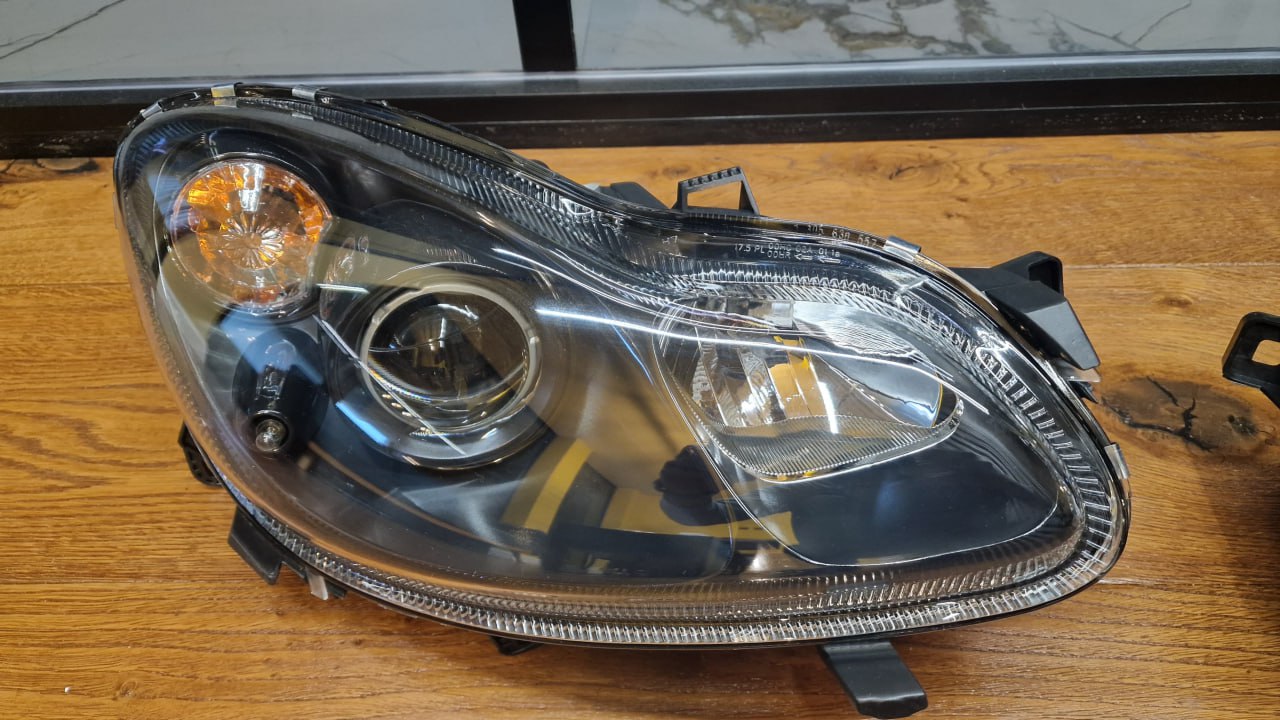 ART. 0836 FARI ANTERIORI SMART 451 2007-2014 NERI