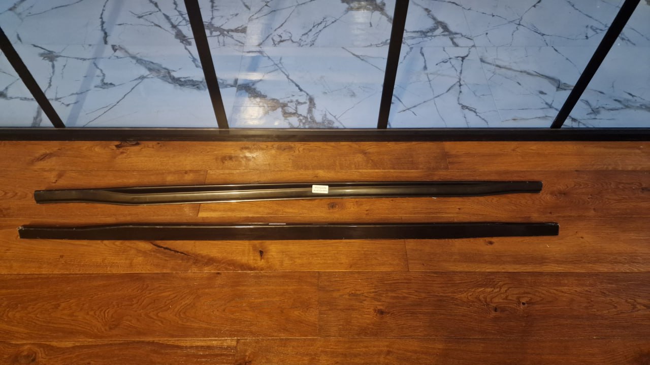 ART. 0264 MINIGONNE  VW GOLF 8 VIII 2019+ LOOK GTI NERO LUCIDO