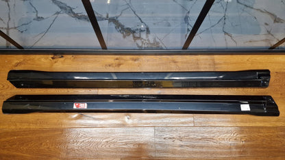 ART.2076 SOTTO MINIGONNE Q8 2019-2023 NERO LUCIDO