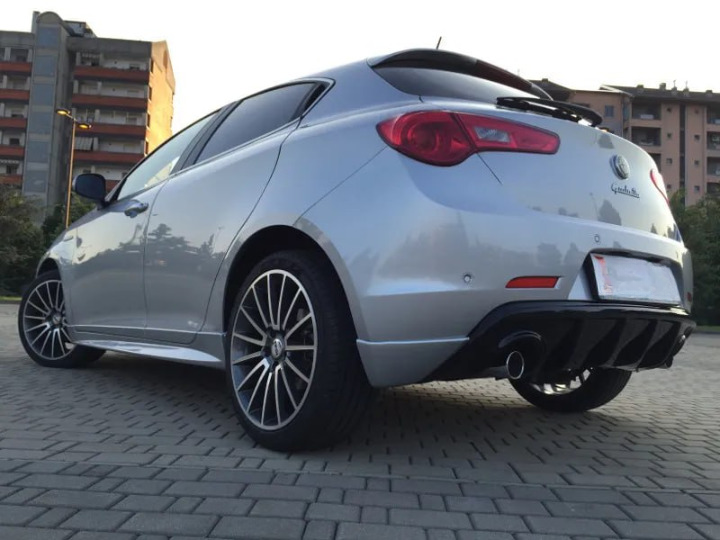⭐2099 MINIGONNE ADATTO PER ALFA ROMEO GIULIETTA LOOK QUADRIFOGLIO⭐