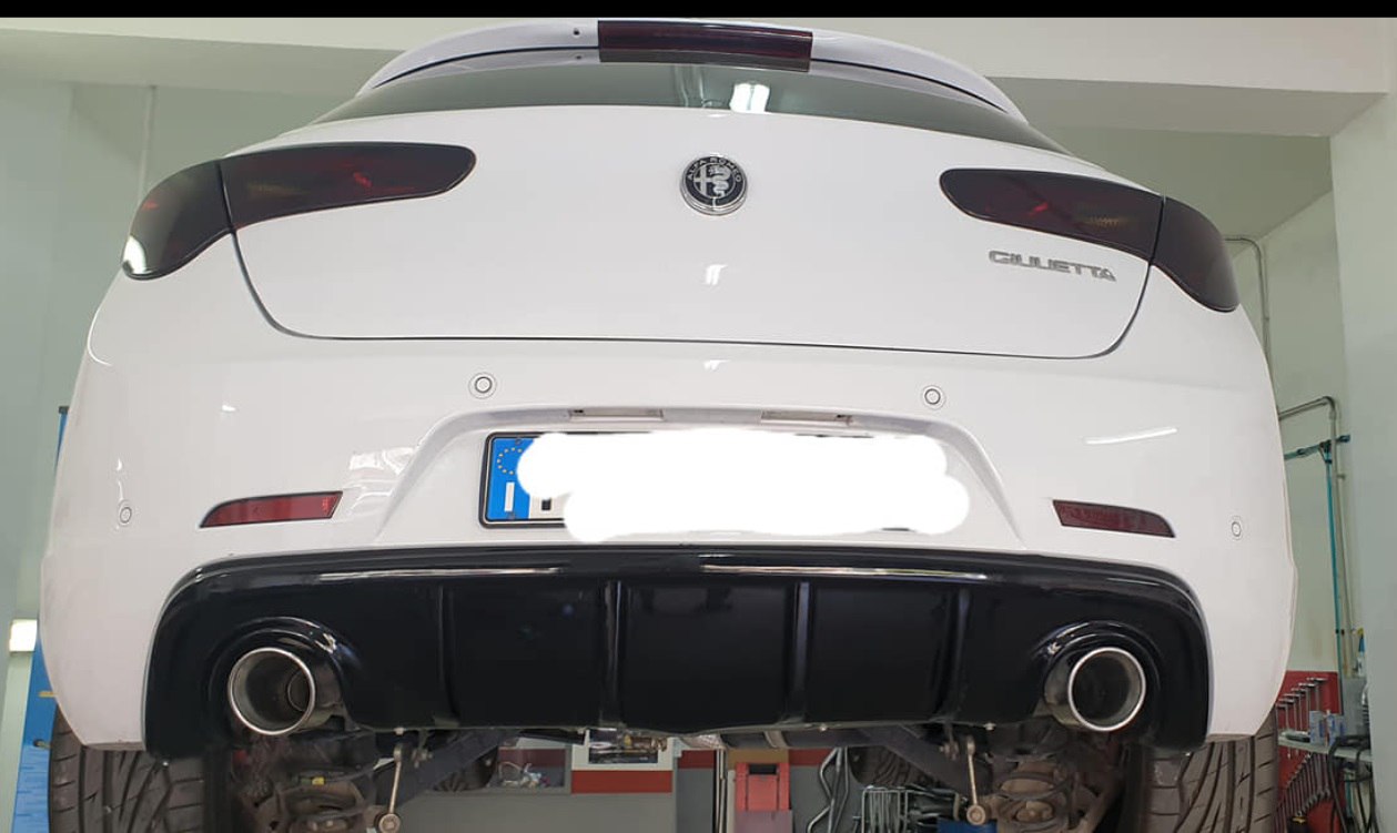 0061⭐DIFFUSORE ADATTO PER ALFA ROMEO GIULIETTA NERO LUCIDO ⭐