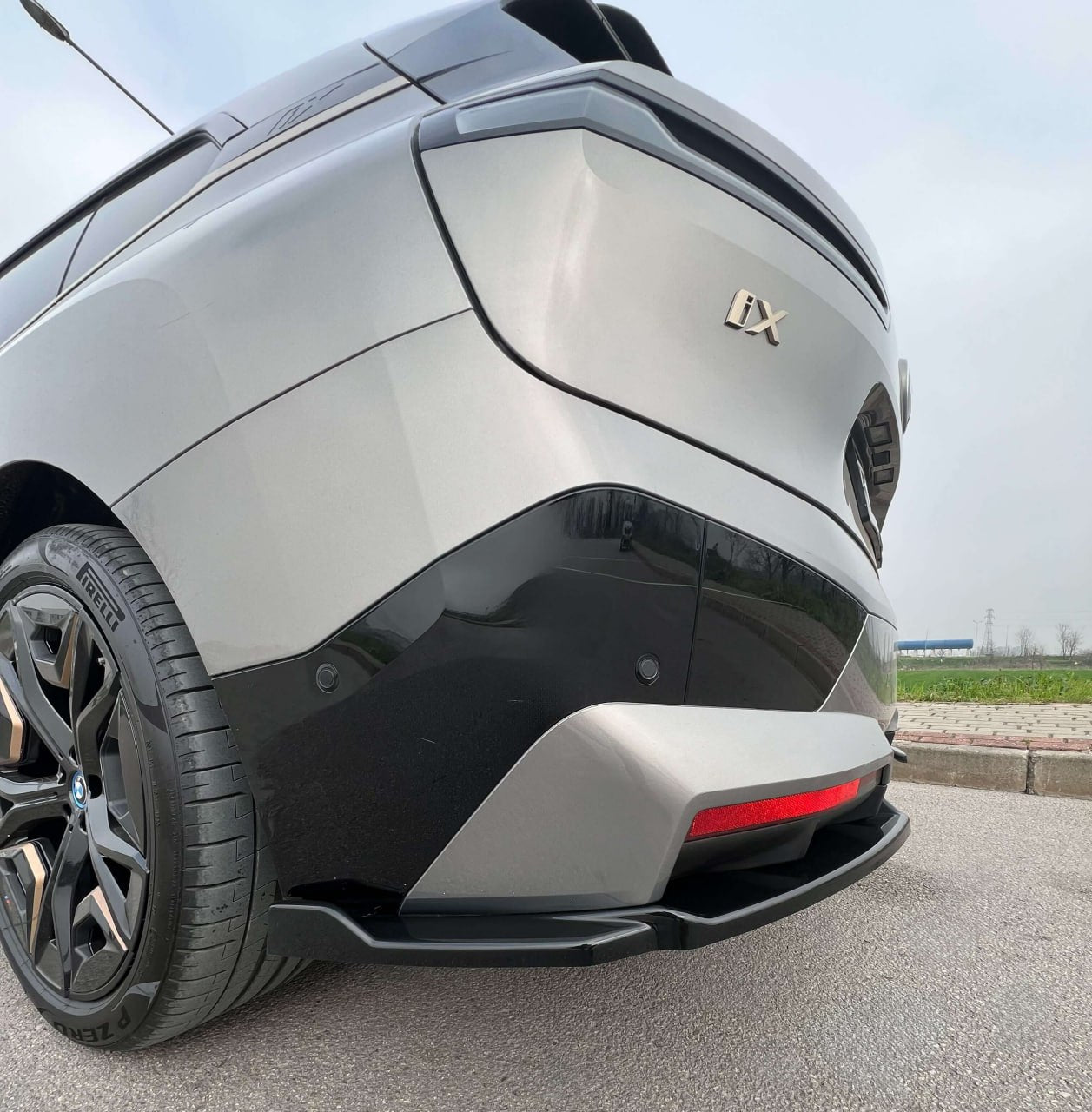 🔥2121 FLAP DIFFUSORE BMW iX i20 2021+ MSPORT NERO LUCIDO🔥