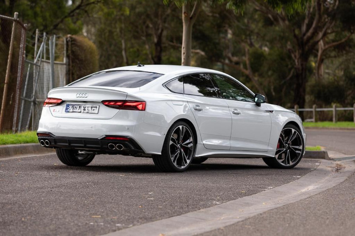 🔥DIFFUSORE ADATTO PER Audi A5 F5 Facelift S-Line (2020-up) Piano Black🔥
