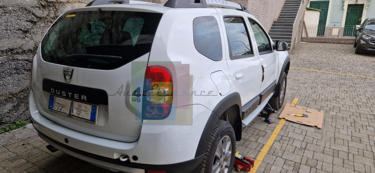 1900 ⭐️KIT POTEZIONE + PARAFANGHI ADATTI PER DACIA DUSTER 2010-2017 NERO OPACO⭐️
