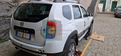 1900 ⭐️KIT POTEZIONE + PARAFANGHI ADATTI PER DACIA DUSTER 2010-2017 NERO OPACO⭐️