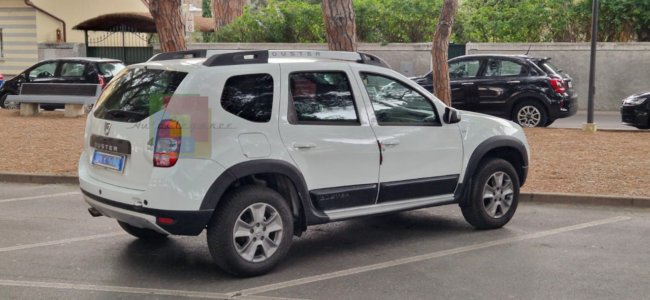 1900 ⭐️KIT POTEZIONE + PARAFANGHI ADATTI PER DACIA DUSTER 2010-2017 NERO OPACO⭐️