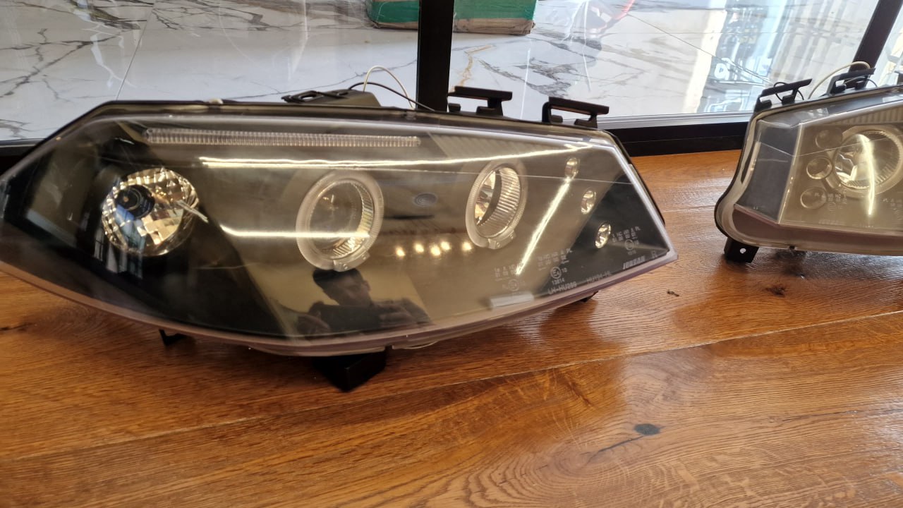 🔥2141 FARI ANTERIORI ADATTE PER RENAULT MEGANE MK2 2002-2005 ANGEL EYES NERI🔥