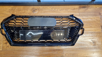 ART.1779  GRIGLIA AUDI A4 B9 2020+ LOOK RS4 NERO LUCIDO