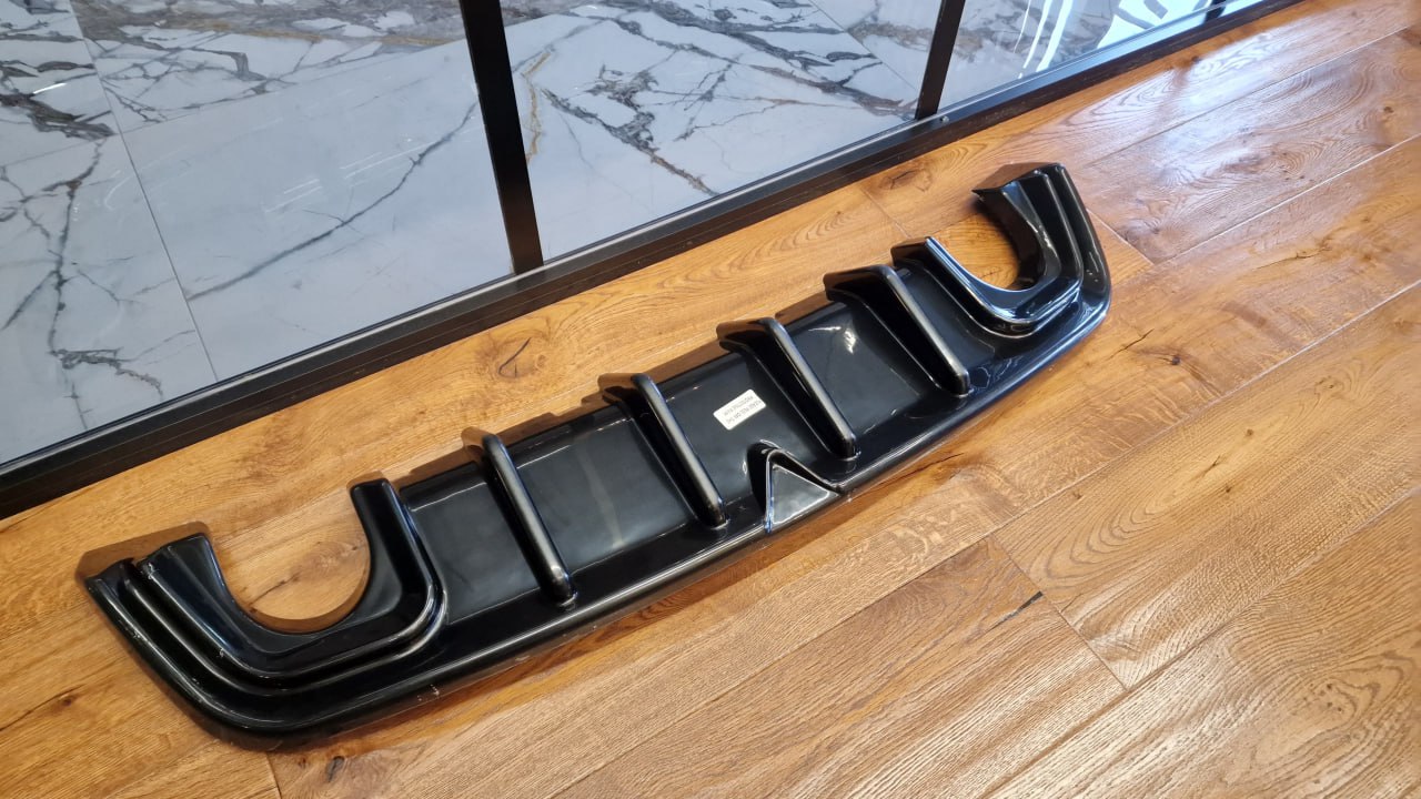 ART. 1924 DIFFUSORE ALFA  ROMEO GIULIETTA NERO LUCIDO LOOK TUNING