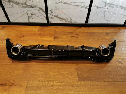 ART. 0512 DIFFUSORE GOLF 8 VIII 1+1 LOOK GTI NERO LUCIDO + TERMINALI