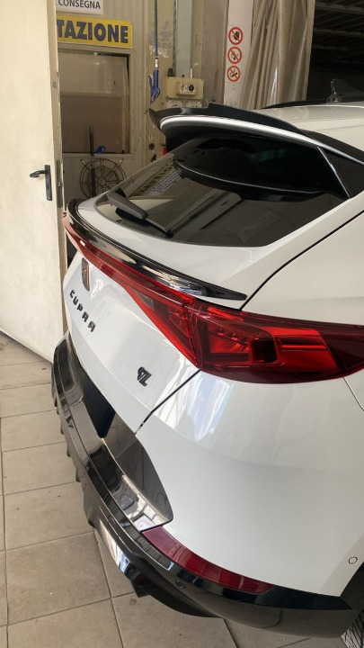 ART.2027 SPOILER CUPRA FORMENTOR 2020+ NERO LUCIDO (BAGAGLIAIO)