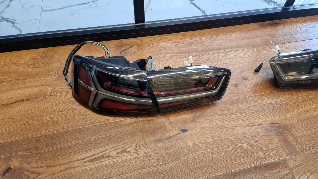 ART.2198 FARI POSTERIORI AUDI A6 4G C7 2011-2014 BERLINA SCURI