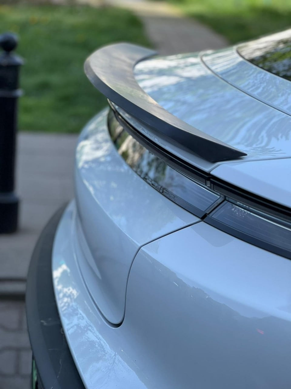 ✨SPOILER ADATTO PER PORSCHE TAYCAN 2019+ ✨