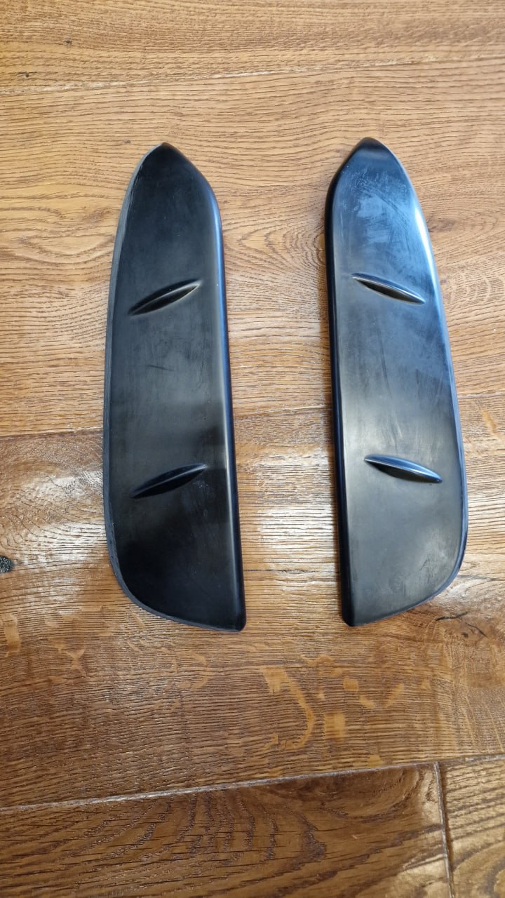 🔥FLAP ANTERIORI ADATTO PER BMW SERIE 1 F40 2019-2024 M-Pack / M135i GREZZO🔥