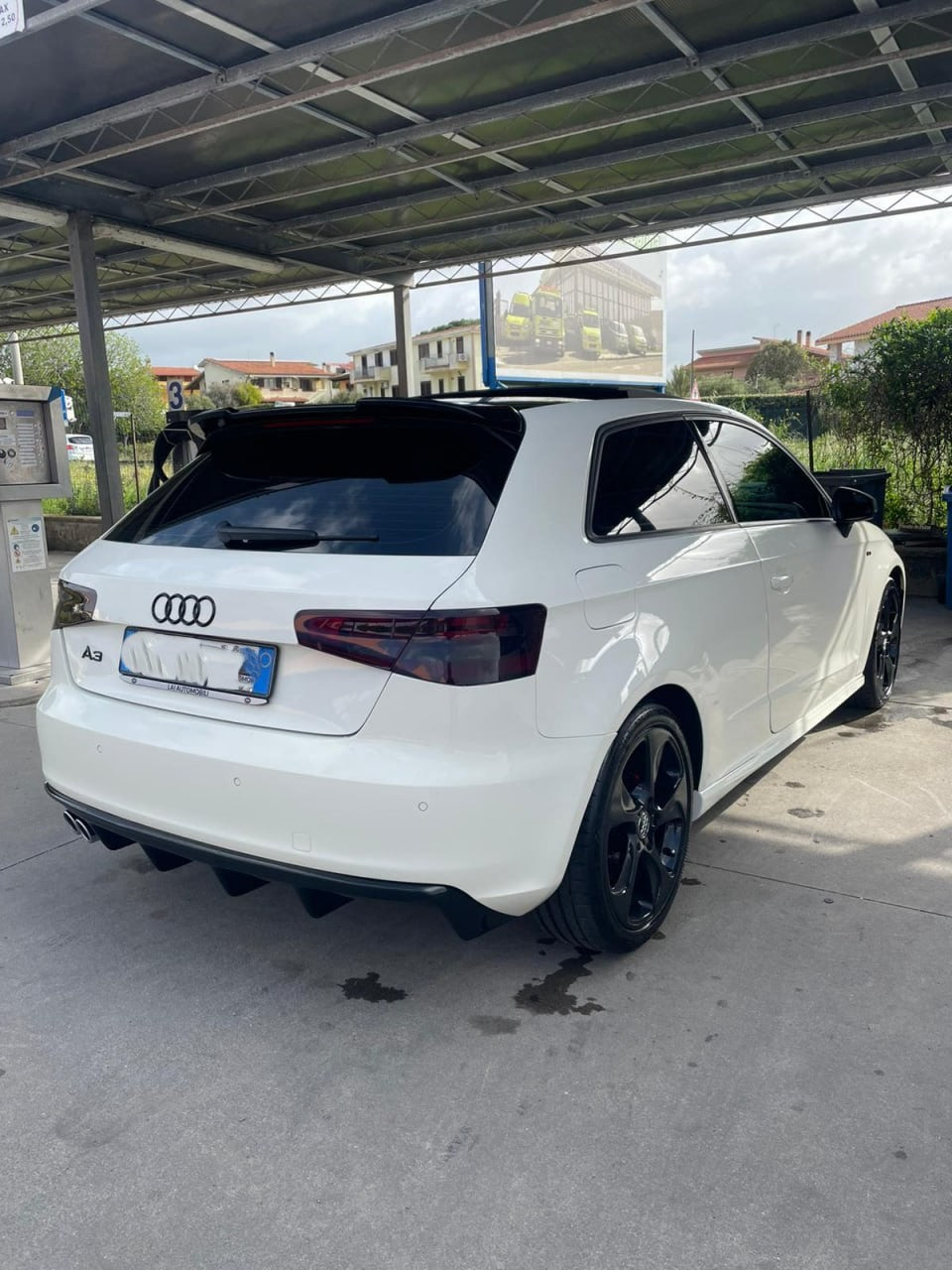 0072🔥SPOILER A3 8V 5D SPORTBACK 12-20 STANDARD LOOK RS3 NERO LUCIDO SOLO STAN🔥