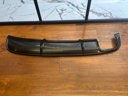 0445🔥DIFFUSORE POSTERIORE NERO LUCIDO PER AUDI A4 B9 8W 2015–2018 2 USCITE SX🔥