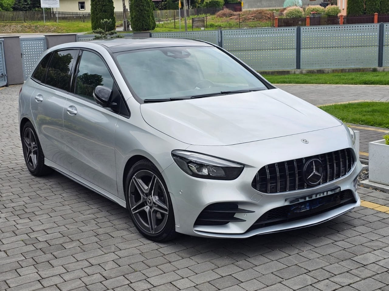 ⭐GRIGLIA ADATTA PER MERCEDES CLASSE B W247 AMG CROMATA SENZA CAMERA⭐