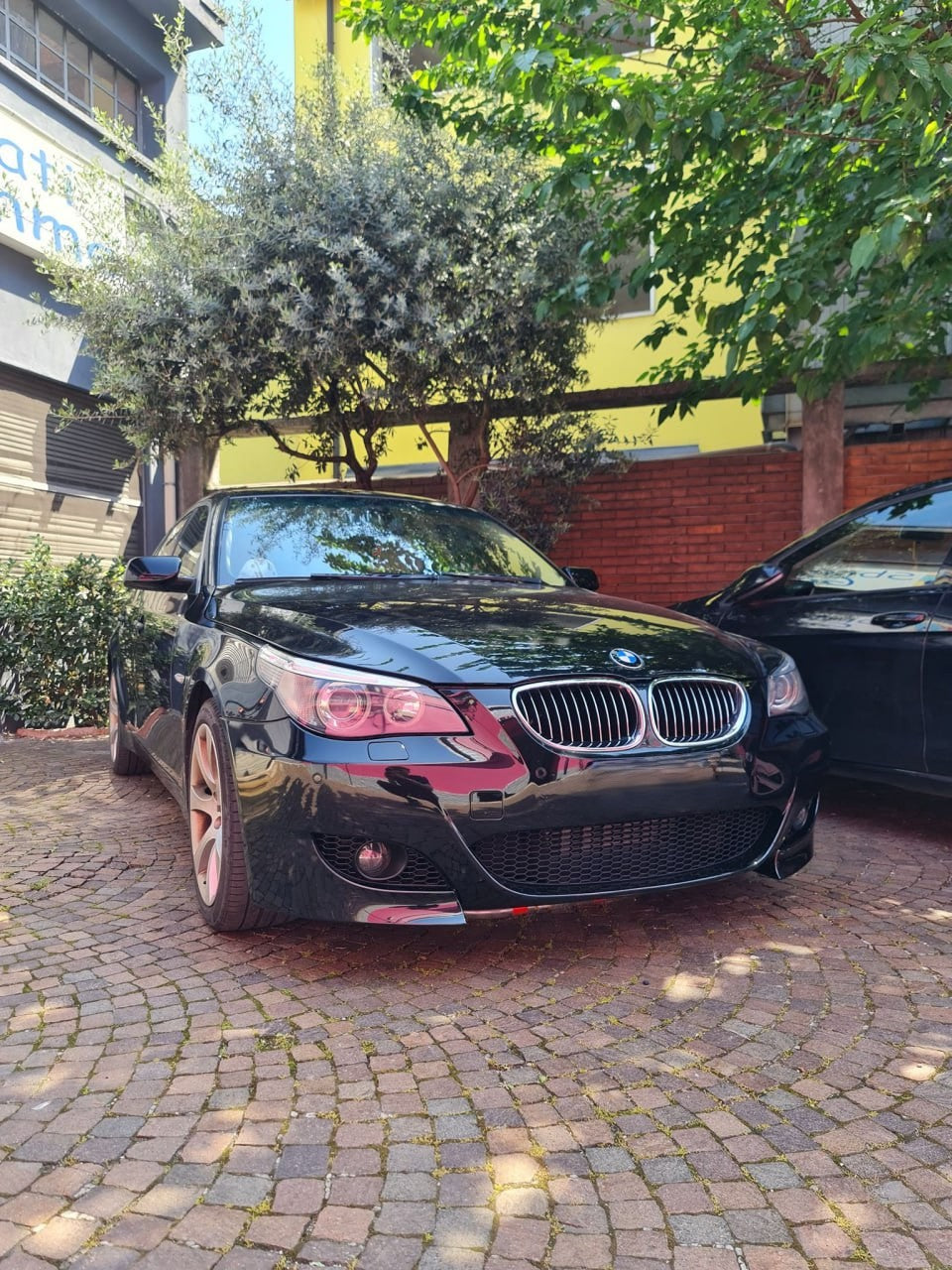 🔥 PARAURTI ANTERIORE M5 DESIGN PER BMW SERIE 5 E60 / E61 (2003–2010) 🔥