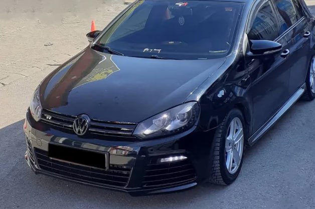 0778🔥CALOTTE SPECCHI ADATTO PER VW GOLF 6 NERO LUCIDO ADESIVE🔥