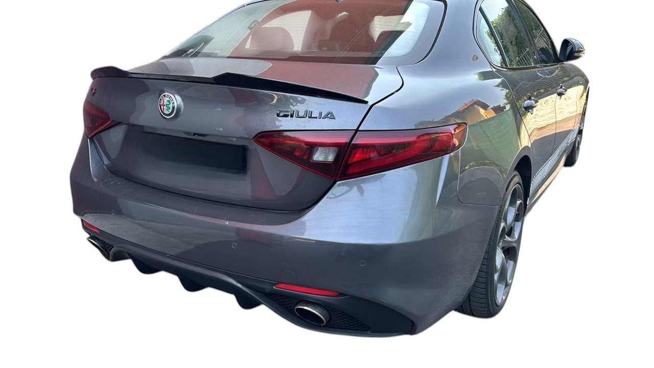 0076 SPOILER COFANO ADATTO PER ALFA ROMEO GIULIA 2015-2021 IN CARBONIO VELOCE