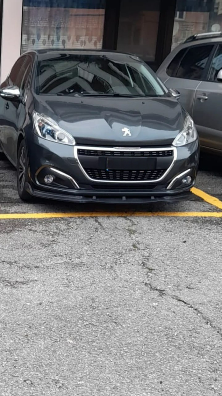 💕Splitter Peugeot  208  nero lucido 3 pezzi 💕