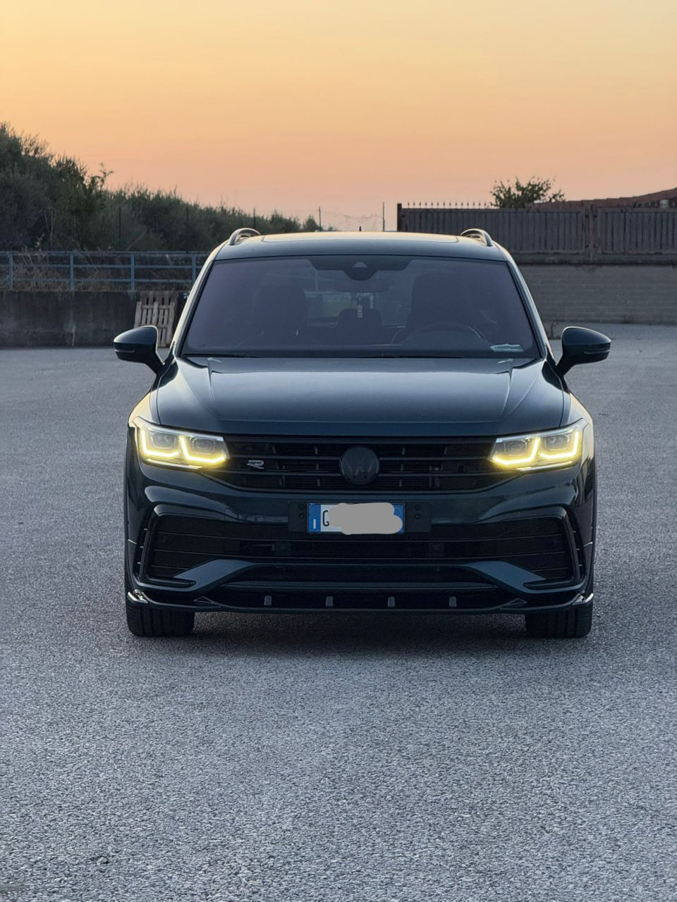 💕ART. 0885 SPLITTER VW TIGUAN 2020+ R RLINE NERO LUCIDO💕
