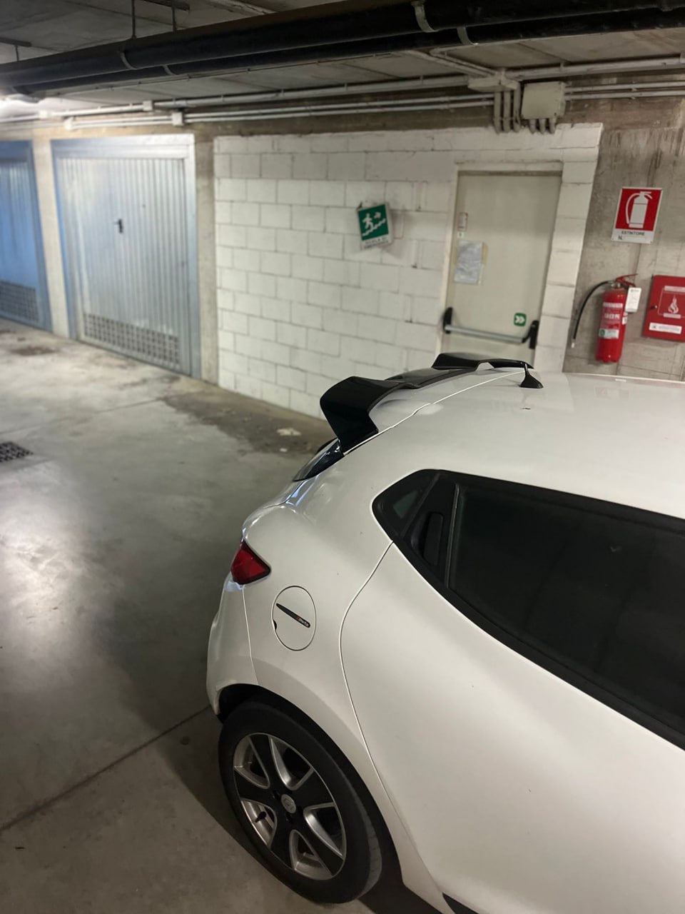 ART. 0414 SPOILER CLIO 4 IV 2012-2018 NERO LUCIDO