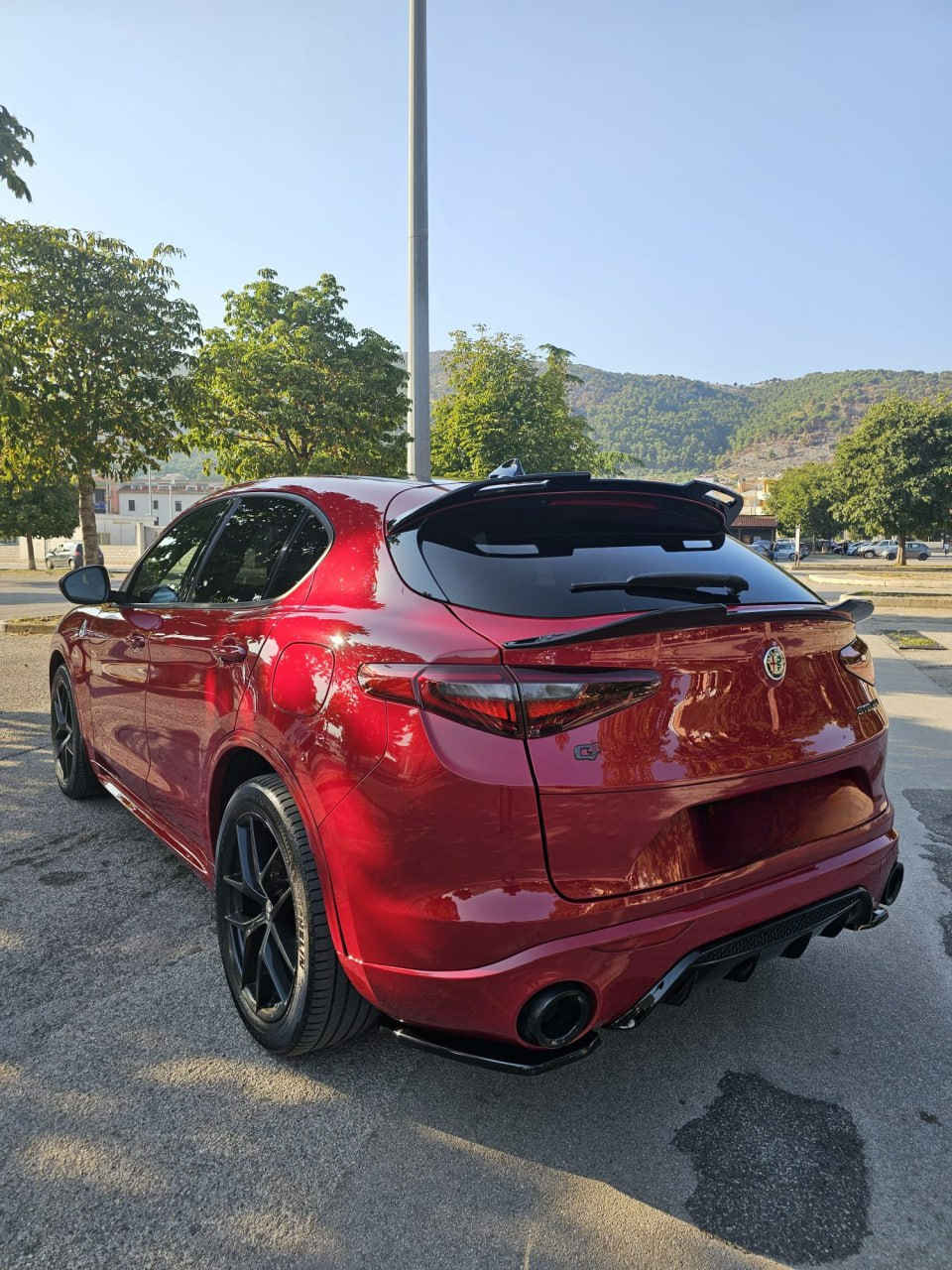 ART. 1763 SPOILER  ALFA  ROMEO STELVIO 2016-2022 NERO LUCIDO
