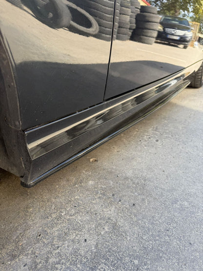 ART. 0892 SOTTO MINIGONNE BMW  F30 F31 F32 F33 F36 NERO LUCIDO