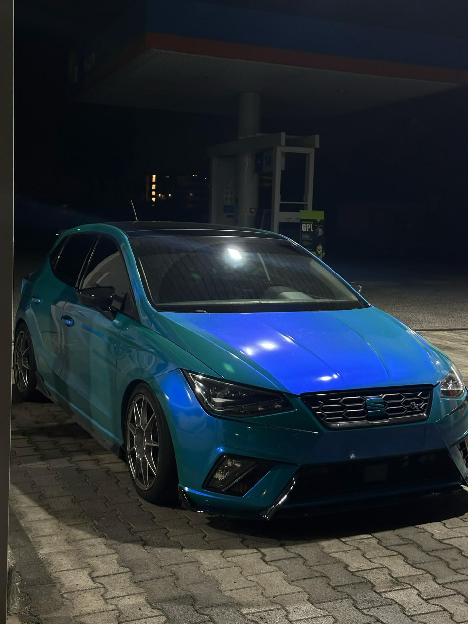 ART. 0031 SPLITTER  SEAT  IBIZA 6J FR 2017+ NERO LUCIDO (3 PEZZI)