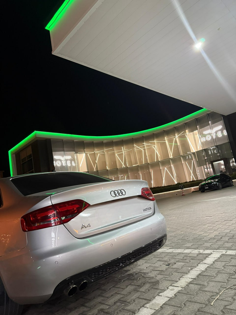 ART. 1749 DIFFUSORE AUDI A4 B8 2007-2011 LOOK SLINE 2SX NERO LUCIDO