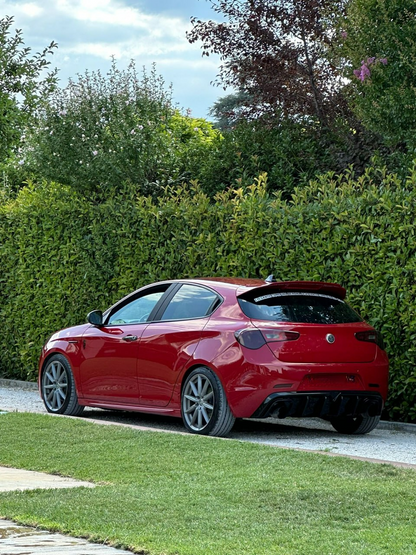 ART. 1924 DIFFUSORE ALFA  ROMEO GIULIETTA NERO LUCIDO LOOK TUNING