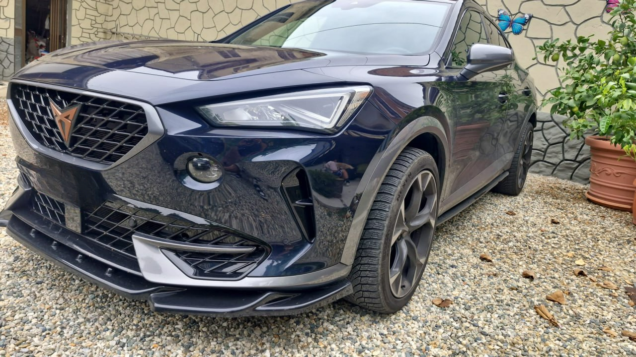 ART. 1438 SOTTO MINIGONNE CUPRA FORMENTOR 2020+ NERO LUCIDO