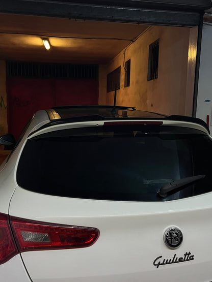ART. 1850 SPOILER ALFA  ROMEO GIULIETTA 2010-2020 NERO LUCIDO