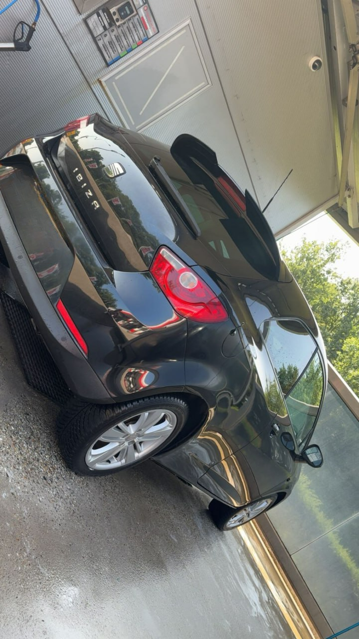 ART. 1585 SPOILER SEAT  IBIZA 6J 3 PORTE 2008-2017 LOOK CUPRA NERO LUCIDO